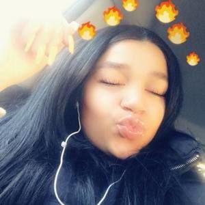 Meet your Posher, Jade